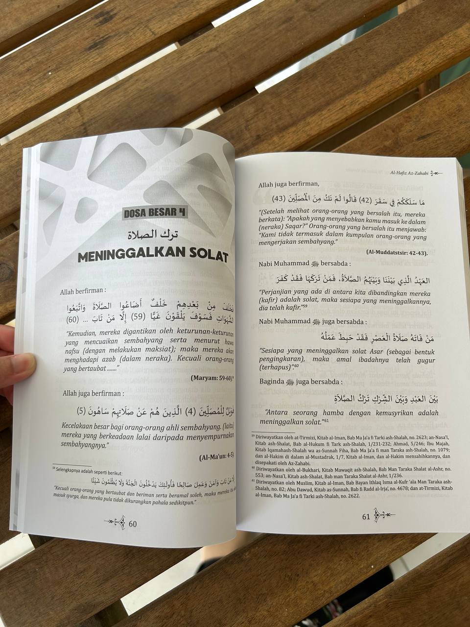Kombo 2 buku Hisnul Muslim dan Al-Kabair | Santai Ilmu Publication
